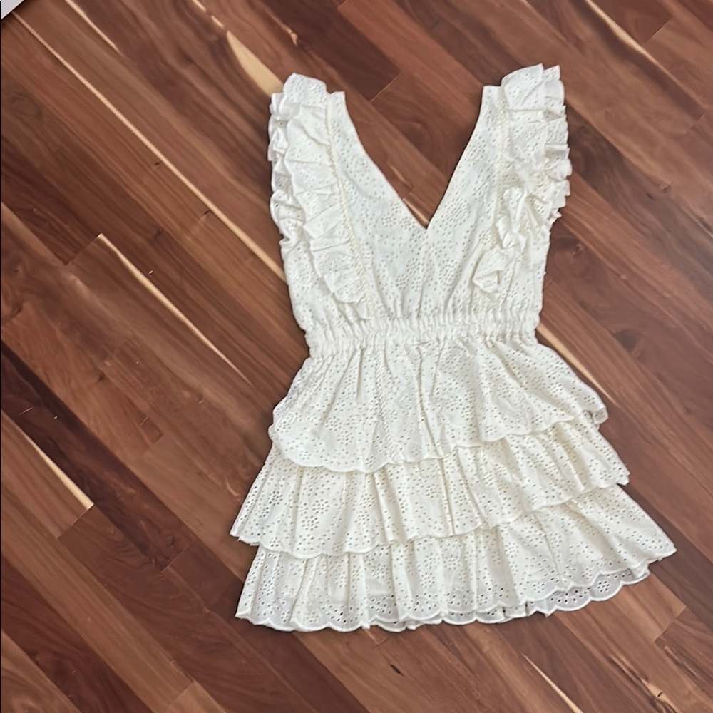 Elegant White Eyelet Ruffle Dress - Picture 6 of 7